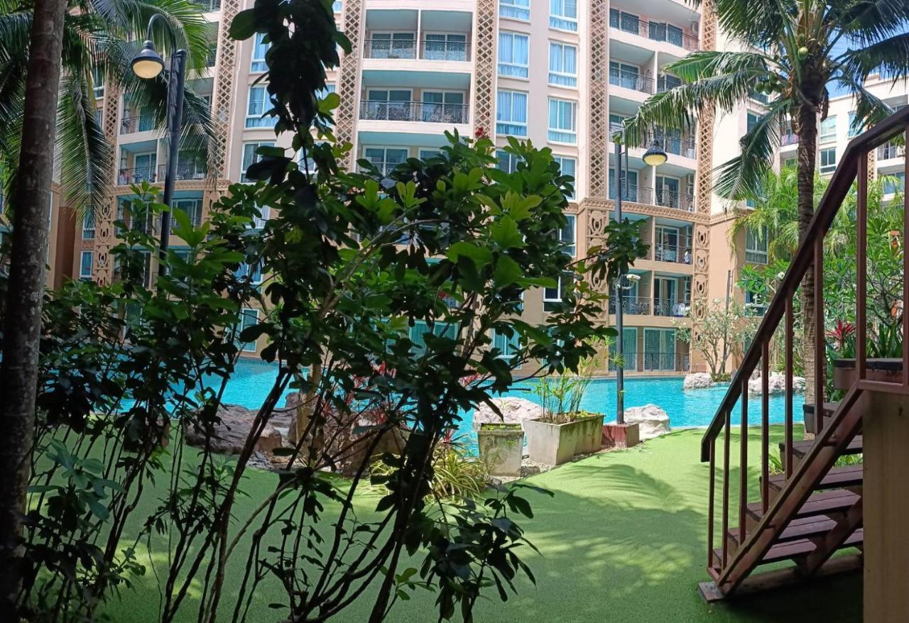 Atlantis Condo Resort By Somphong Jomtien Beach Esterno foto