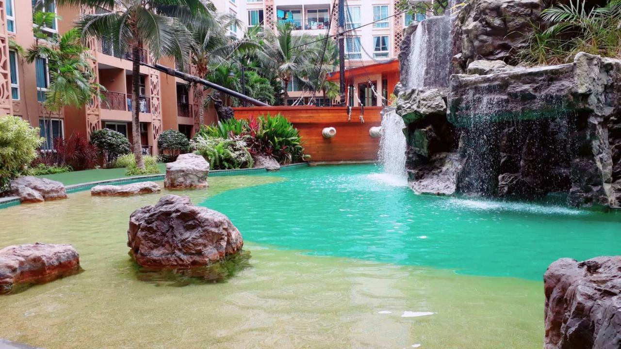 Atlantis Condo Resort By Somphong Jomtien Beach Esterno foto