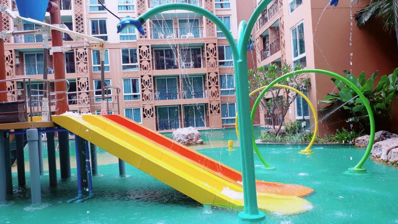 Atlantis Condo Resort By Somphong Jomtien Beach Esterno foto